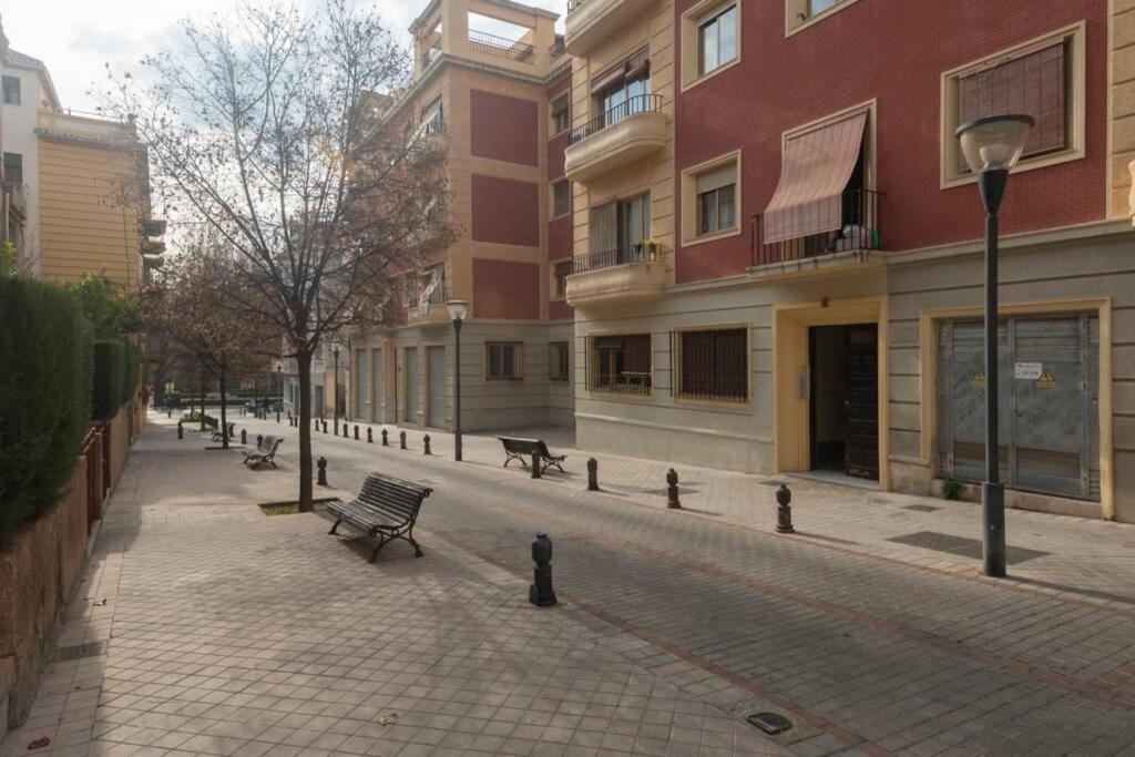 Fabuloso Piso Junto A Paseo De La Bomba Гранада Екстериор снимка